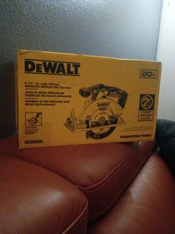 DEWALT 20V Circular Saw & Battery 2 pack