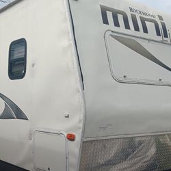 Rockwood trailer park / Camper RV