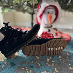 Like New Sorel Waterproof Winter Boots