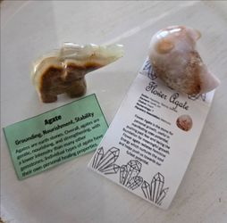 Agate Elephant & Flower Agate Moon Crystal Set