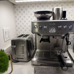 Breville Espresso Machine BES870XL (Excellent Condition)