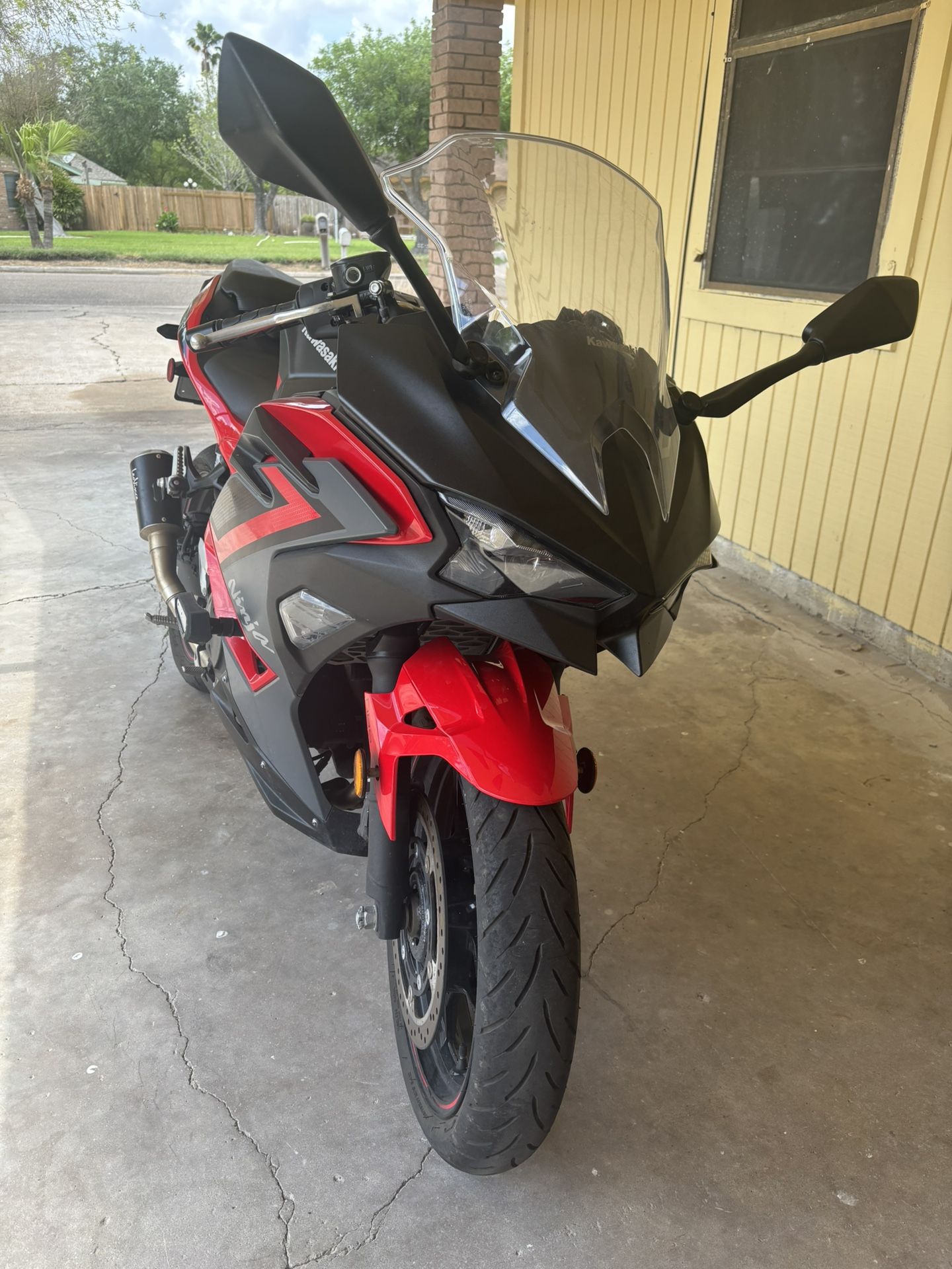 Kawasaki Ninja 500 SE