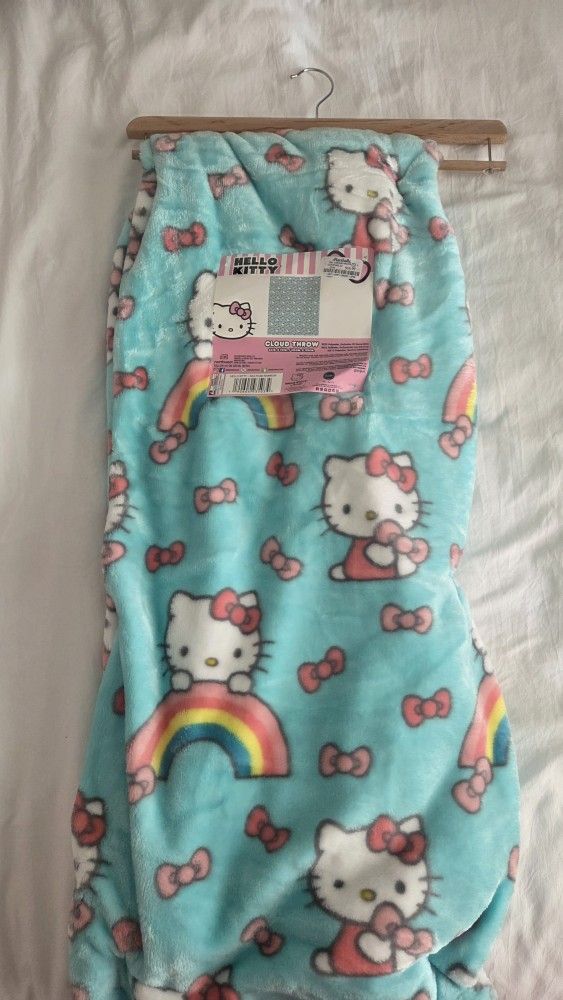 Hello Kitty Blanket