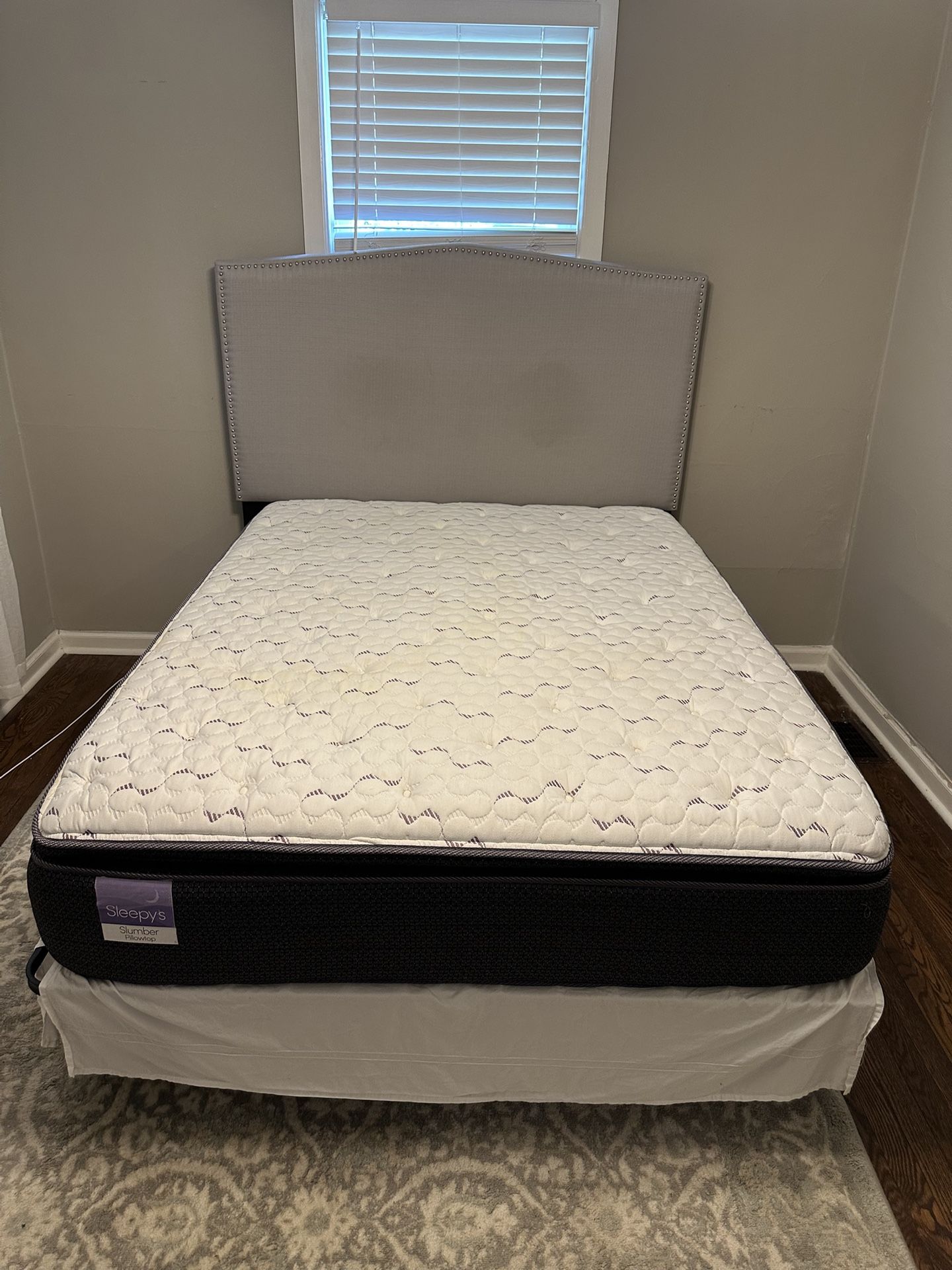 Queen Pillowtop Mattress With Frame And Headboard (Delivery Available!)