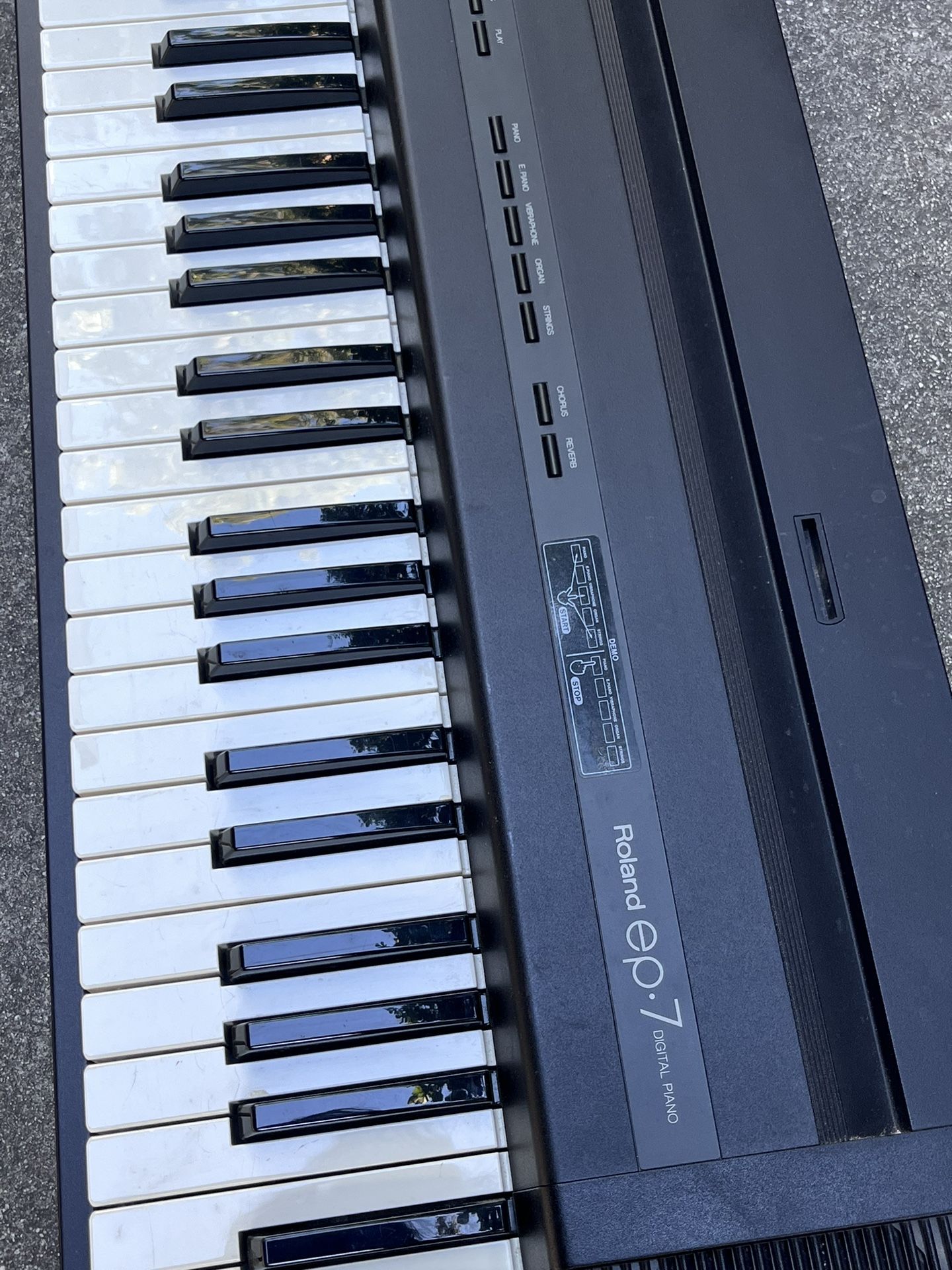 Roland EP 7 Digital Piano