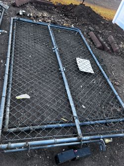 Gates 16 feet free
