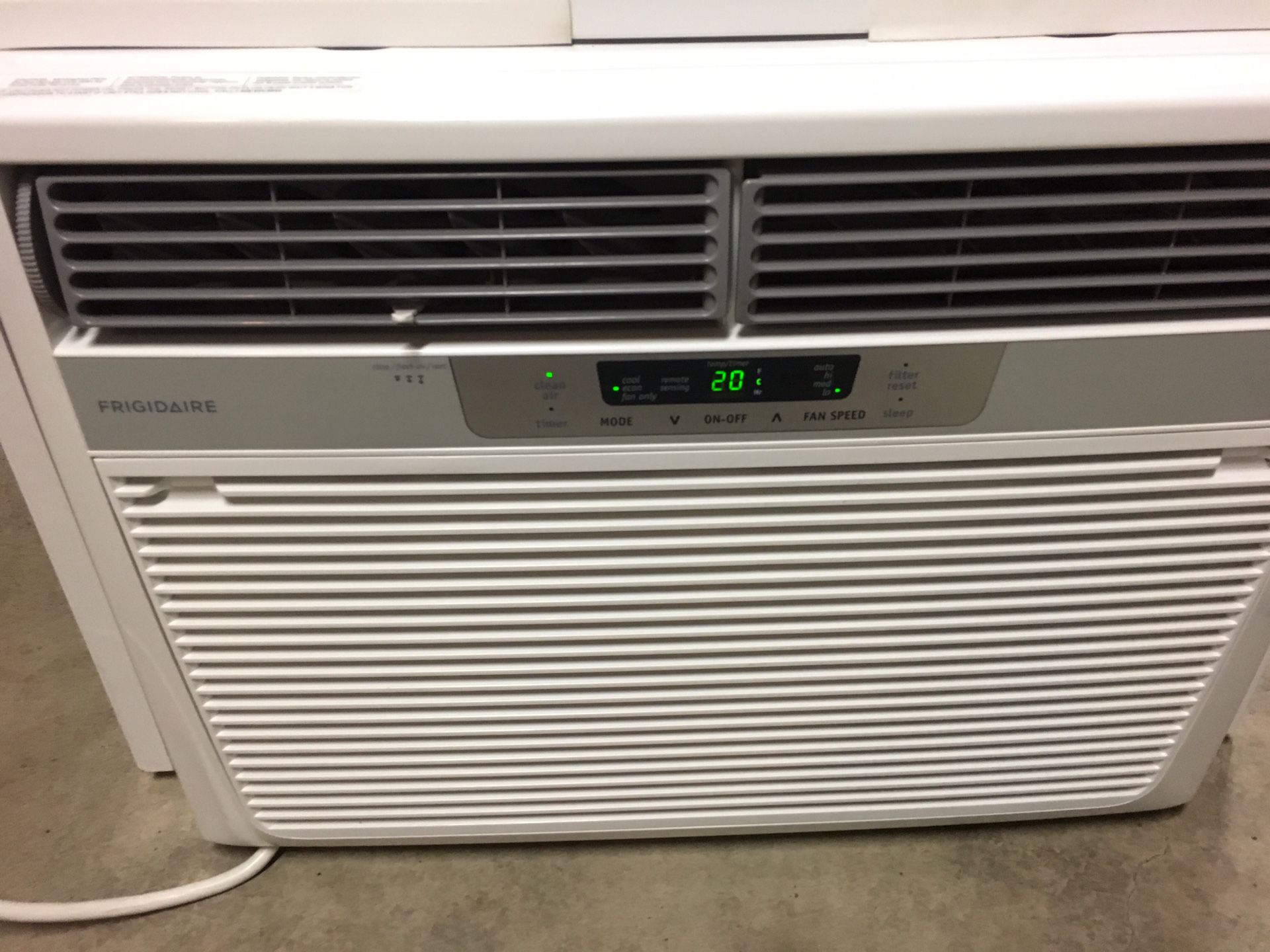Frigidaire Air Conditioning Unit (AC) 1533