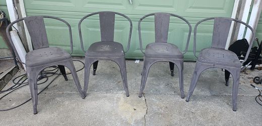 4 Chairs 