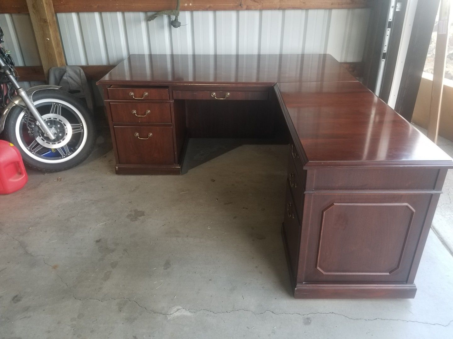Kimball Senator Right Return L Shaped Desk