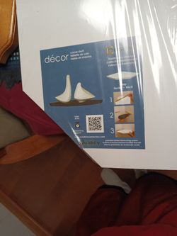 Décor Creative Corner Shelf