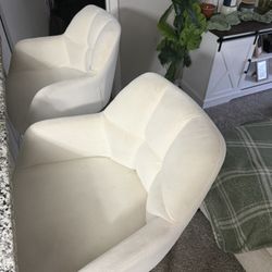 LIKE NEW Bar Stools