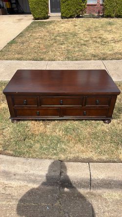Tv stand