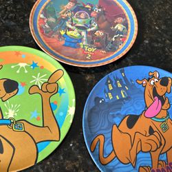 3 Kids Dinner Plates 2 Scooby 1 Toy Story 2