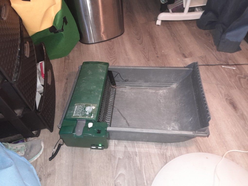 Electronic Motion Activated Litter Box