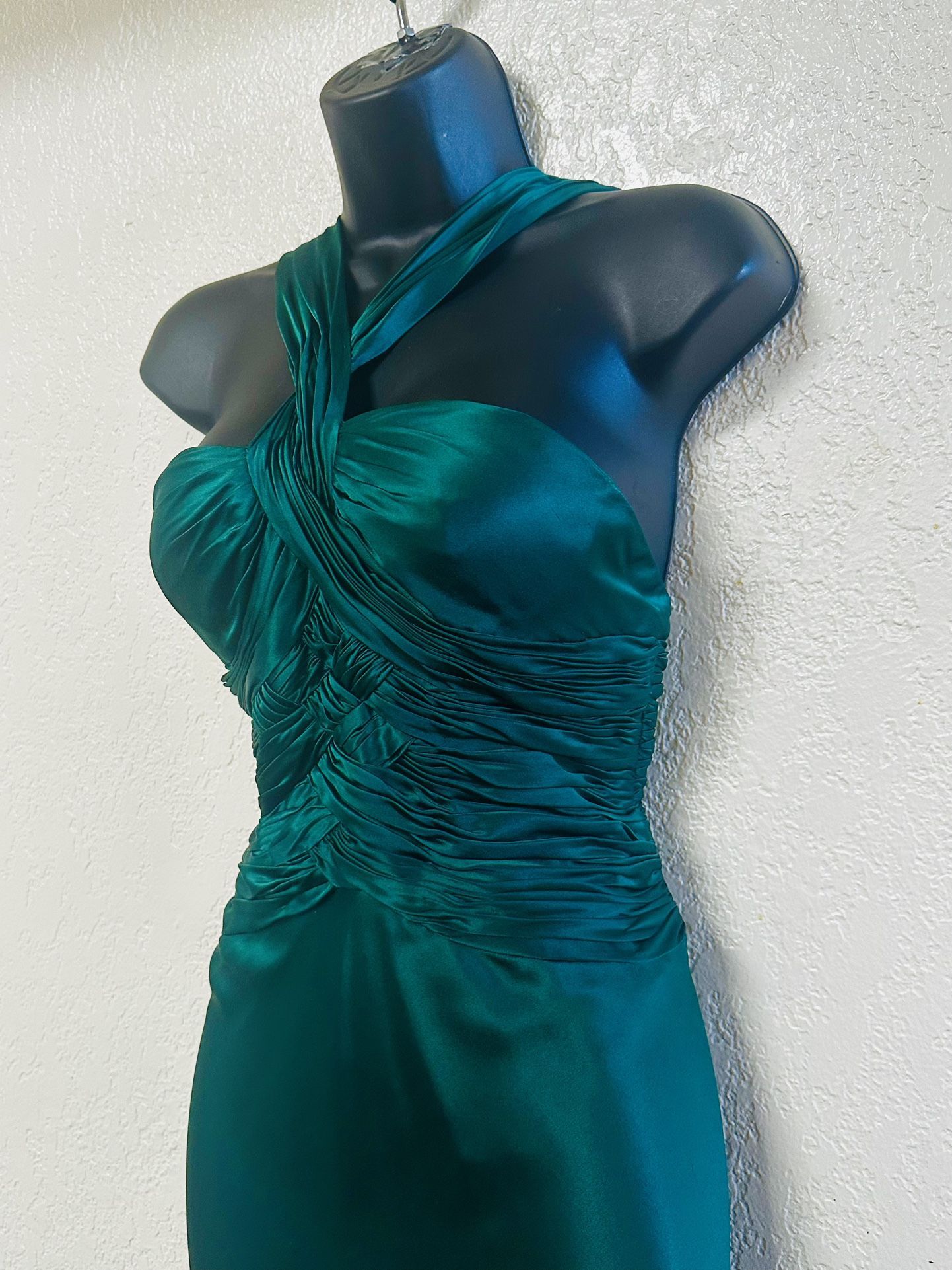 NITELINE, Emerald Halter Neck Evening Gown, Size 8