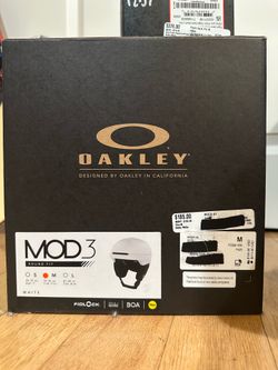 SNOWBOARD OAKLEY HELMET/ GOGGLES, AND KEMPER BOARD