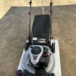 Exclusive Murray 22 in. 140 cc Briggs & Stratton Walk Behind Gas Self-Propelled Lawn Mower with Front Wheel Drive and Bagger