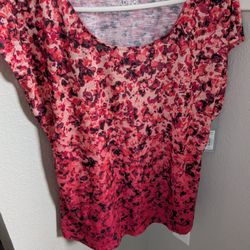 New Apt. 9 T-shirt Size M 