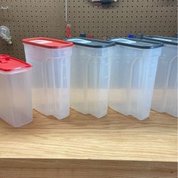 5 Rubbermaid/Tupperware Cereal/Dry Goods Container for Sale in