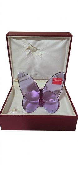 ESTATE SALE / Authentic Baccarat Crystal Lucky Butterfly (Peony Purple) w/ Box