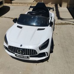 Power wheels Mercedes AMG 6v