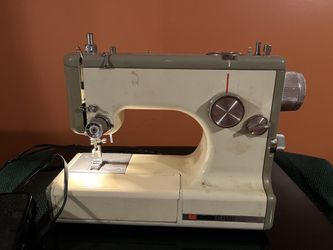 Vintage Sears Kenmore 158-10(contact info removed) Portable Sewing Machine w/Hard Rose Case