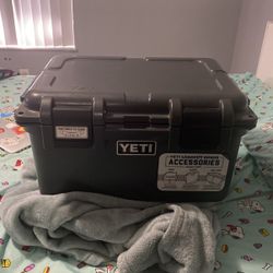 Yeti Gear Case