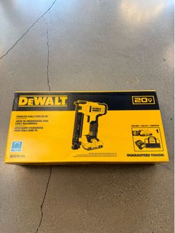DEWALT 20V MAX Cordless Cable Stapler Kit + Battery & Charger (DCN701D1)