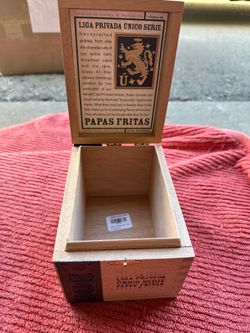 Undercrown “Papas Fritas” Cigar Box – Collectible Wooden Box