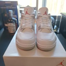 New Air Jordan 4 Retro White Oreo  Size 10