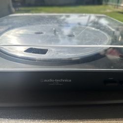 Audio technica  AT-LP60