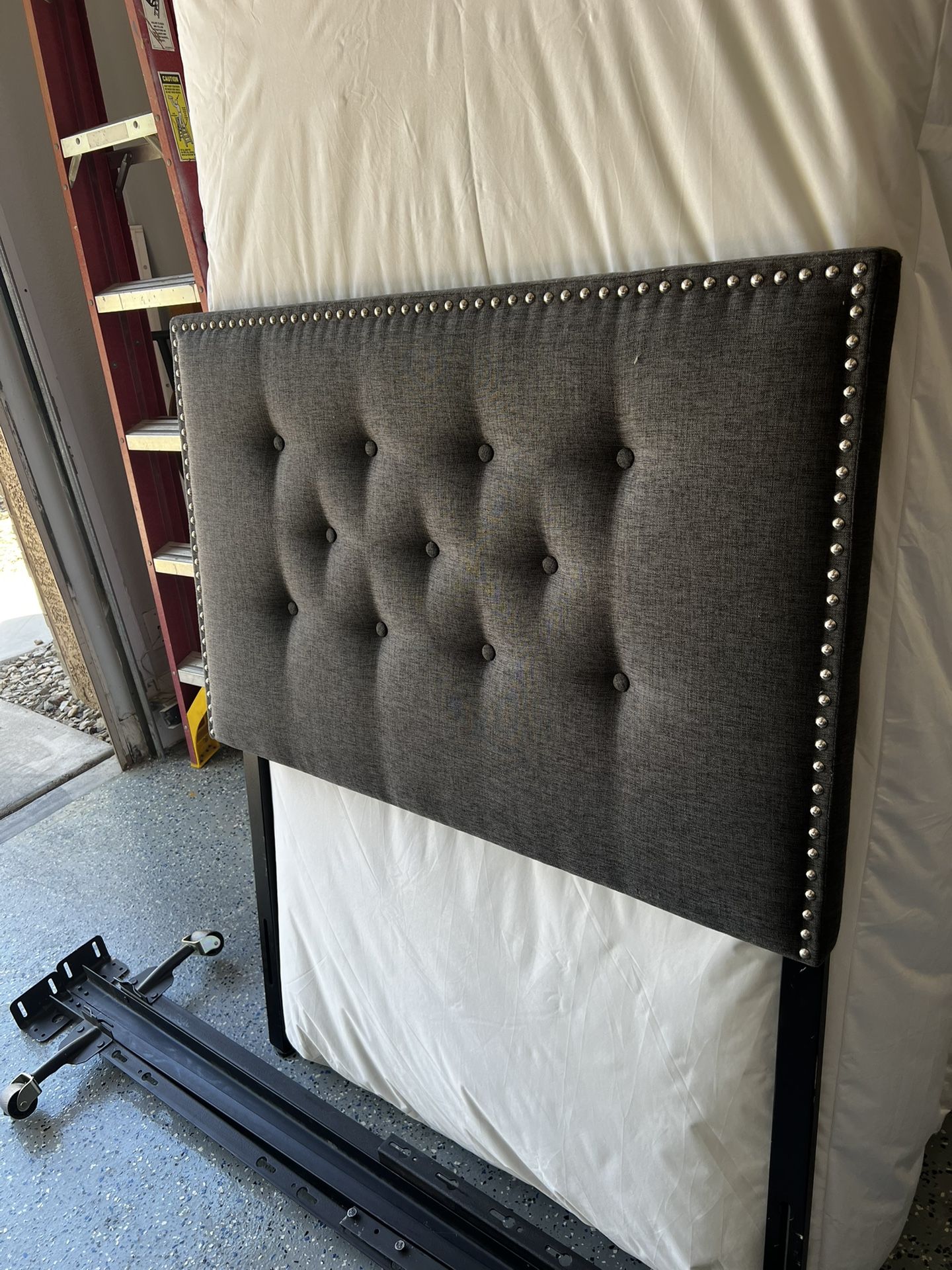 Twin Size Bed
