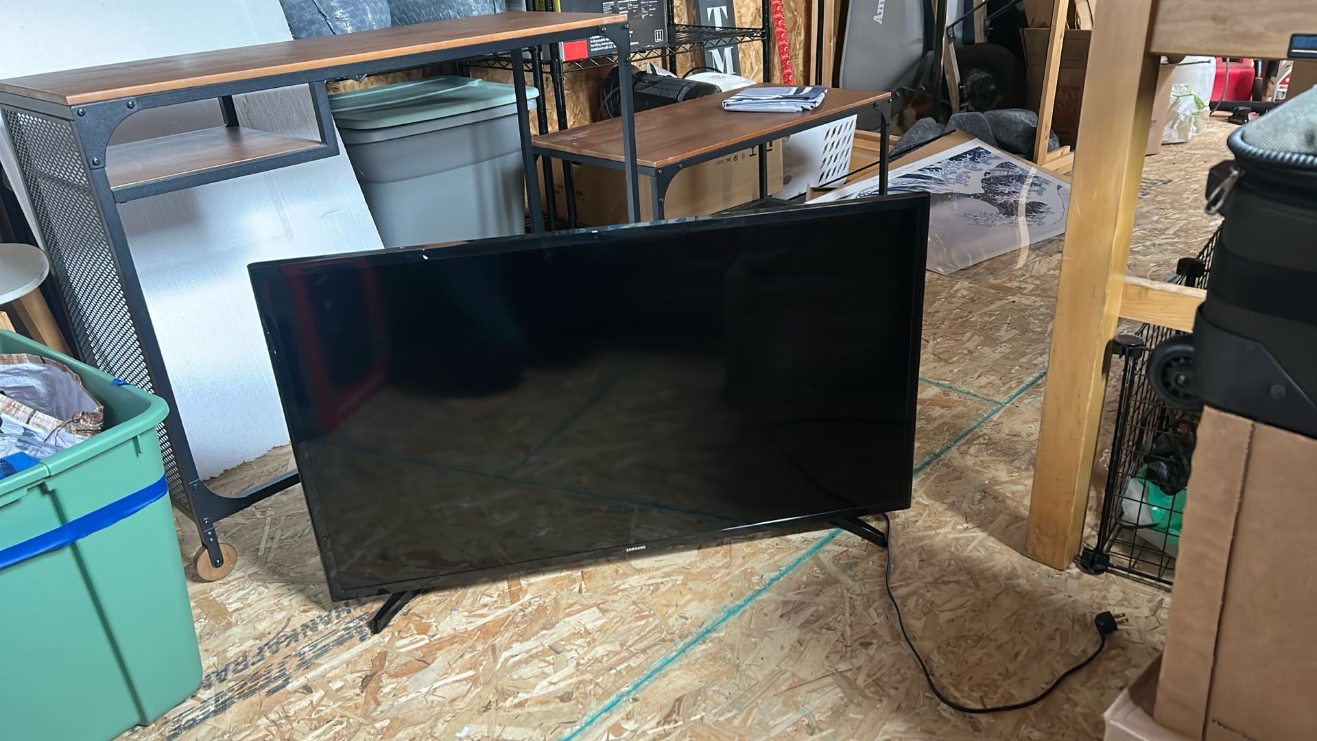 Samsung 48” TV