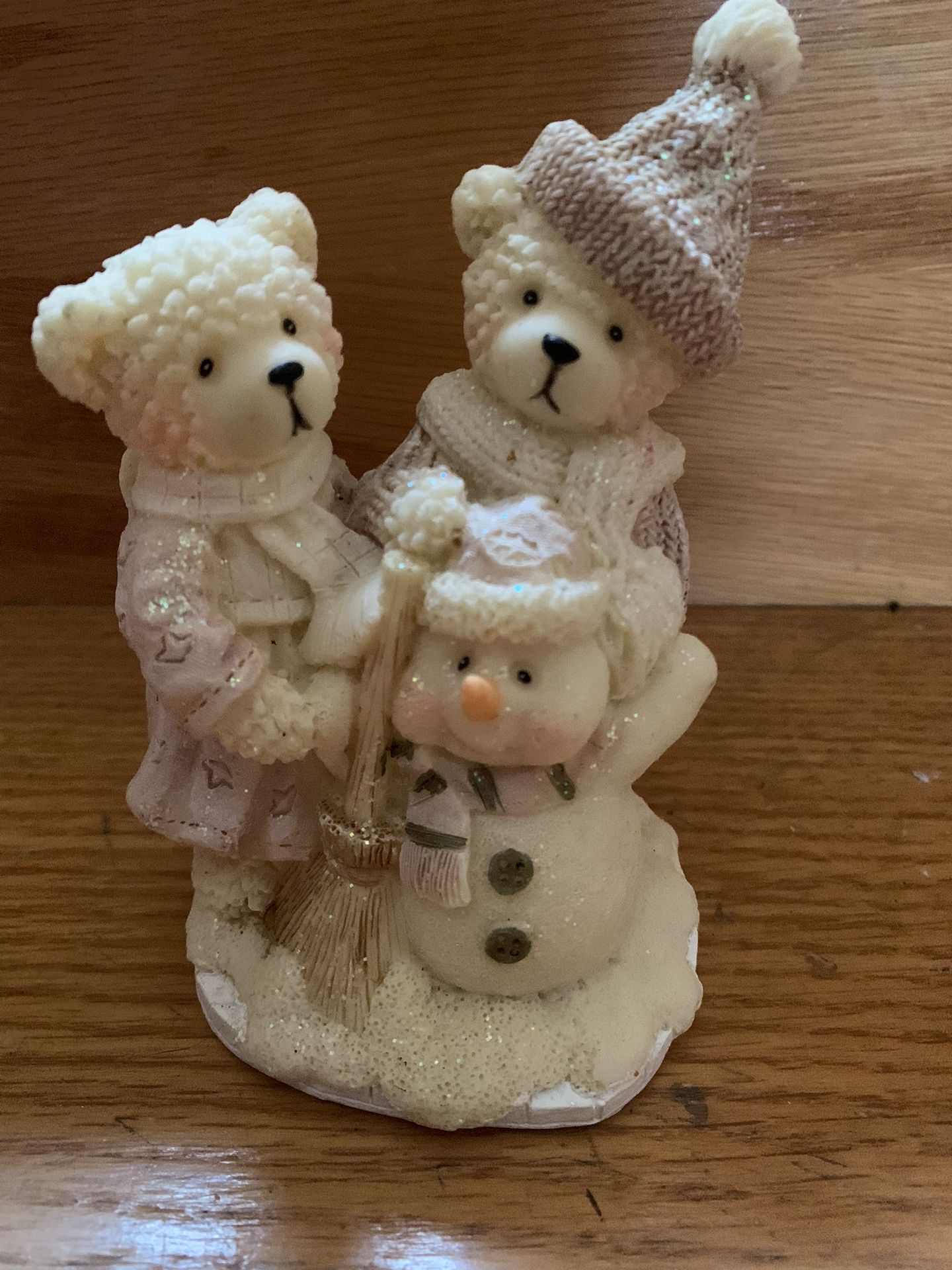 ADORABLE TEDDY BEAR AND SNOWMAN STATUE 🐻 ⛄️