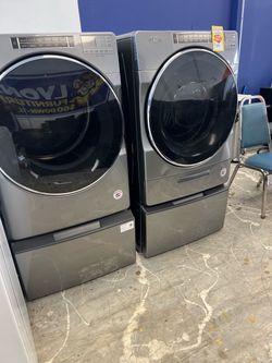 Front load washer and dryer like new