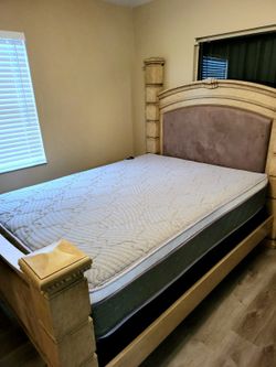 NEW QUEEN-SIZE PILLOW TOP MATTRESS AND BOX SPRING 💤
