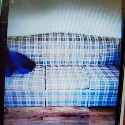 $250 SOFA (QUEEN BED)   & LOVE SEAT  & PILLOWS