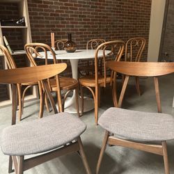 Pair of Mid-Century Modern Accent Chairs 