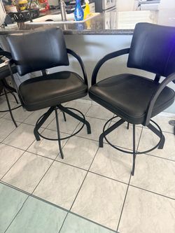 Black Leather Swivel Bar Stools with footrest & Arms – Set of 2 or 4