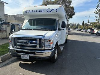 2012 Ford E-450