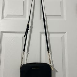 Micheal Kors Purse 