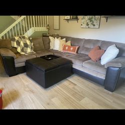 Pull Out Couch And Ottoman