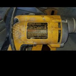 DEWALT VSR DRYWALL SCREWDRIVER