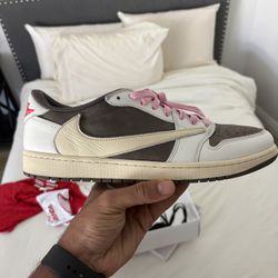 Travis Scott AJ1 low reverse mocha Size 13