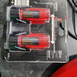 Milwaukee M12 Battery And Charger 