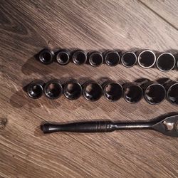 Duralast 3/8" in Drive Pass Thru Ratchet And Socket Set