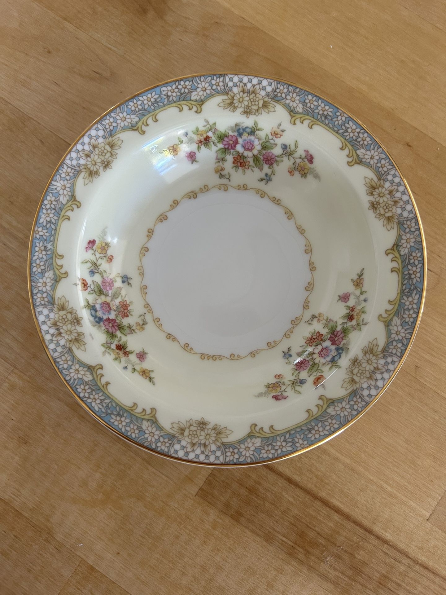 Beautiful Antique Fruit Bowl 4inch