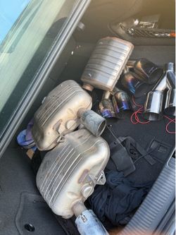 Oem Audi muffler and resonater