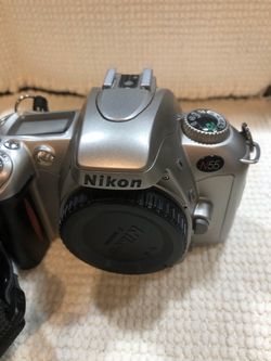 Nikon N55 35mm SLR Film Camera Silver Body w/ Nikon AF Nikkor 28-80mm f/3.3-5.6 G Lens