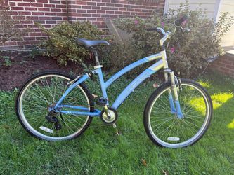 🚲 26" Hybrid Bike – Ready to Ride!